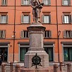 Foto: Monumento - Piazza Galvani (Bologna) - 0